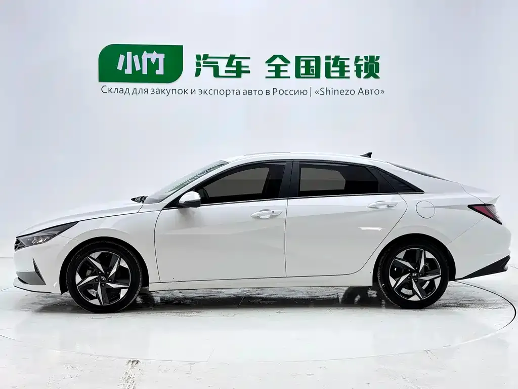 Hyundai Elantra — фото 4
