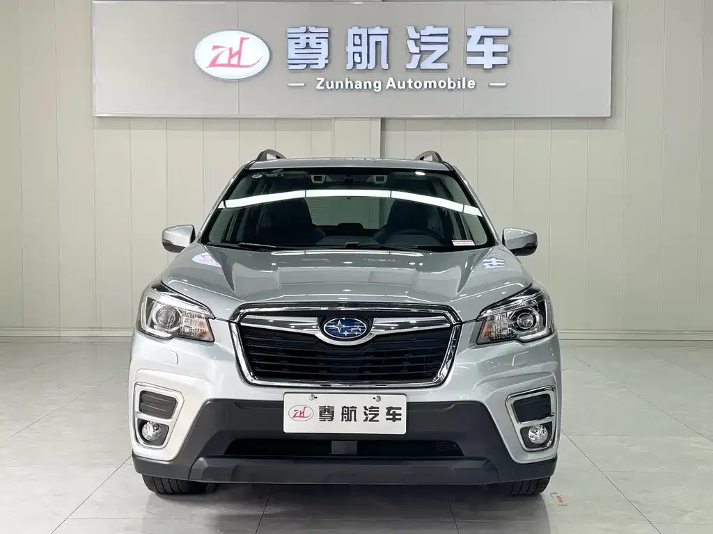 Subaru Forester — фото 2