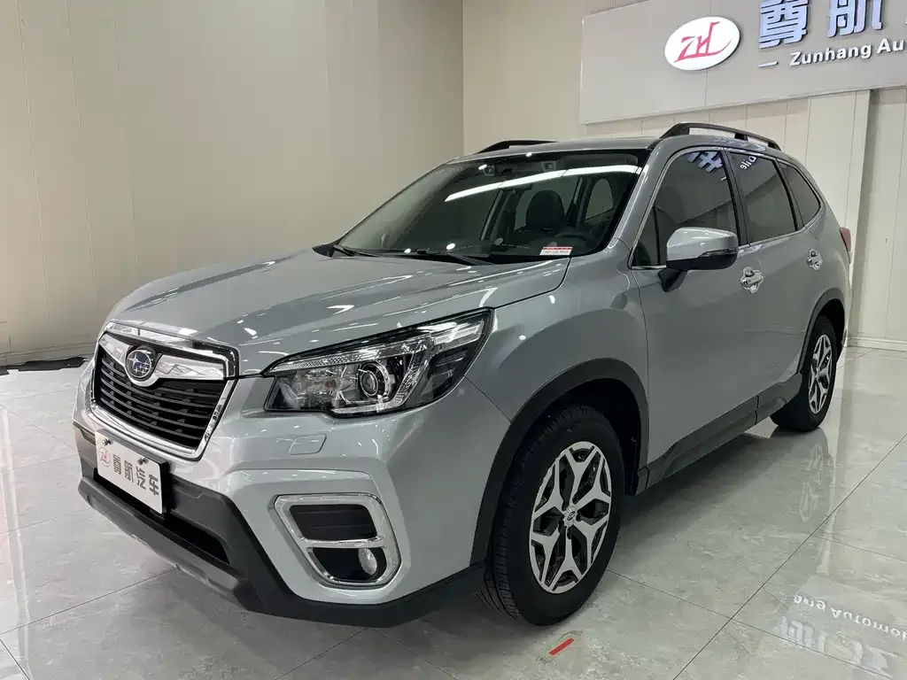 Subaru Forester — фото 10