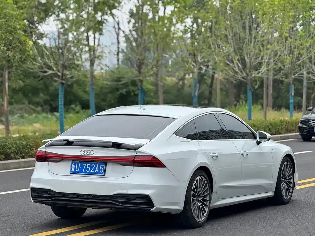 Audi A7 — фото 6