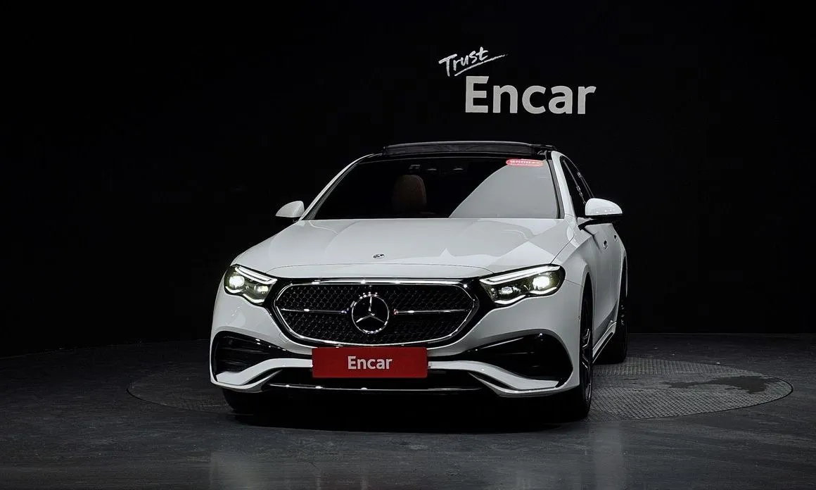 Mercedes-Benz E-Class — фото 7