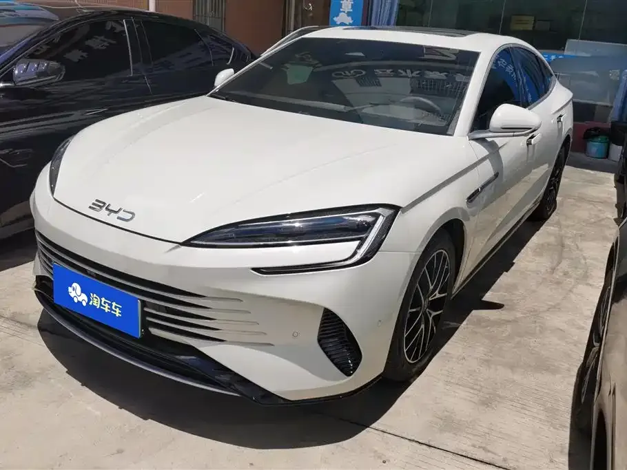 BYD Seal — фото 1