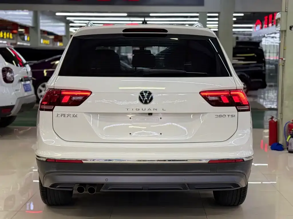 Volkswagen Tiguan L — фото 4