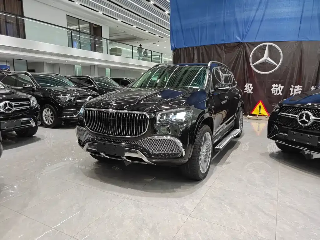 Mercedes-Benz GLS — фото 1