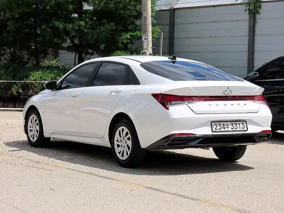 Hyundai AVANTE — фото 8