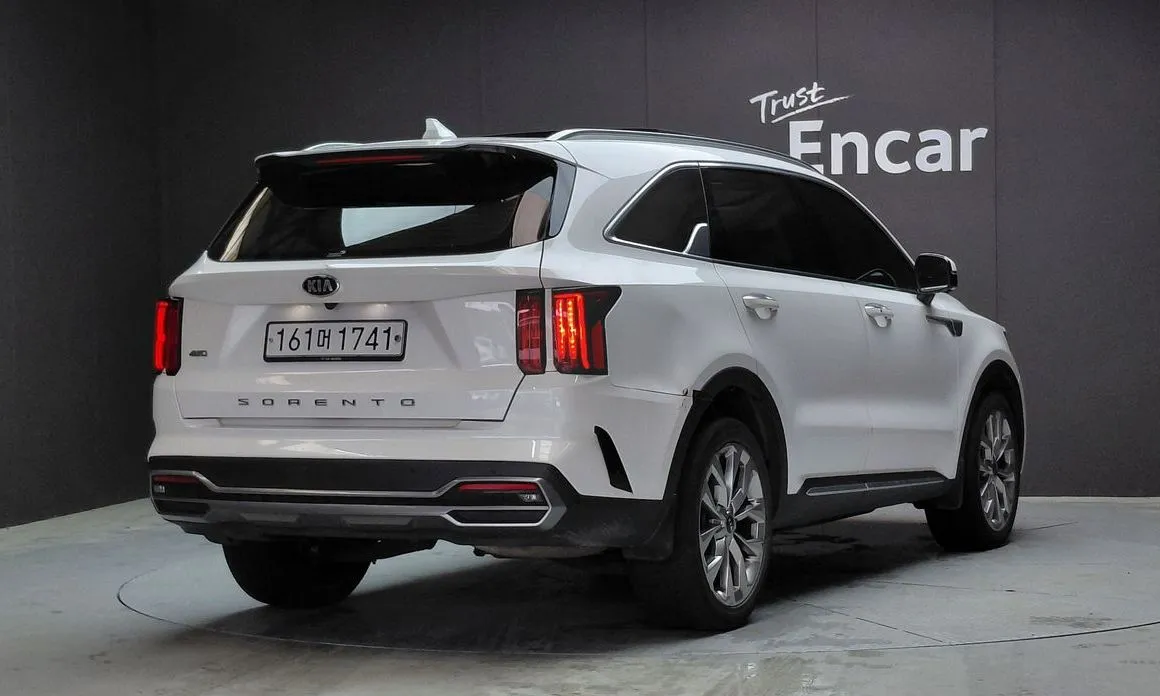 Kia Sorento — фото 3