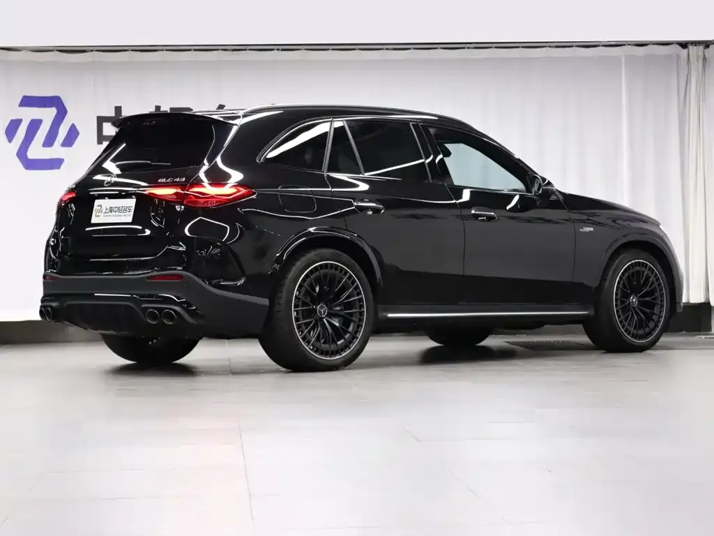 Mercedes-Benz GLC AMG — фото 3