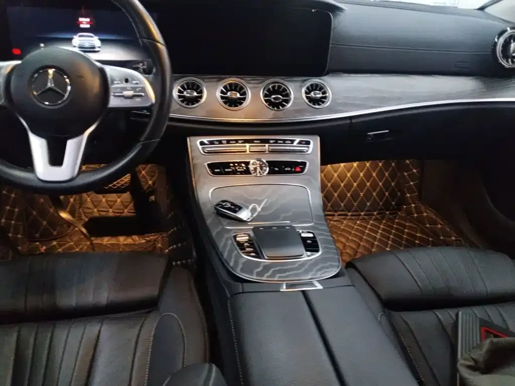 Mercedes-Benz CLS — фото 5