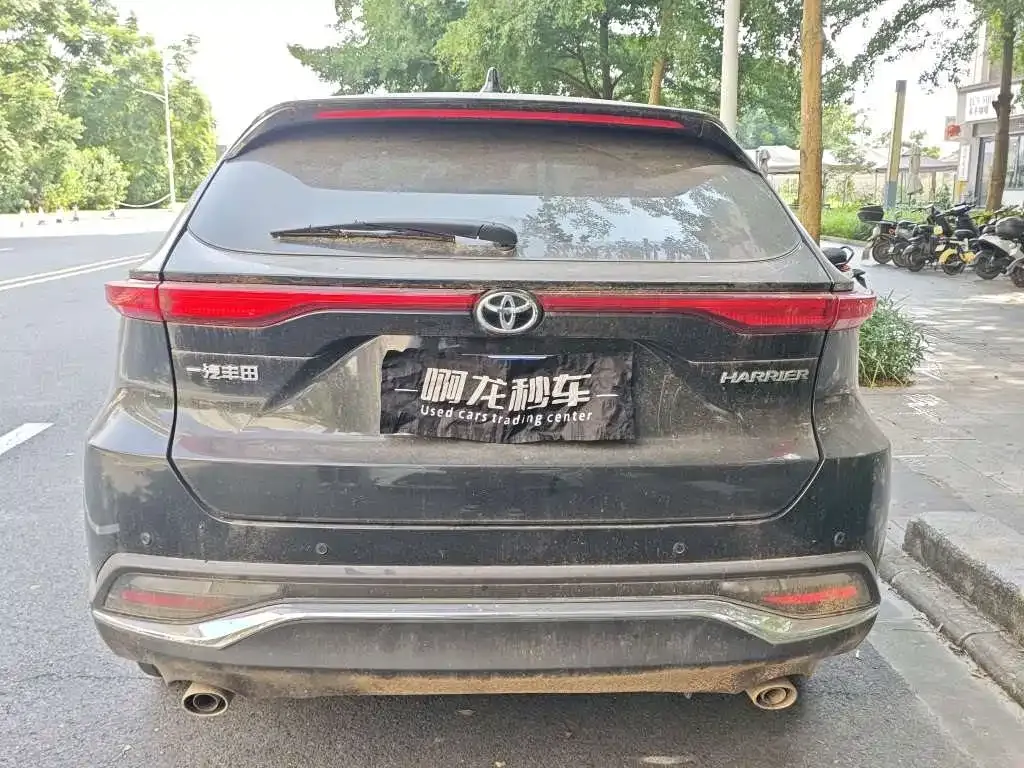 Toyota Harrier — фото 2