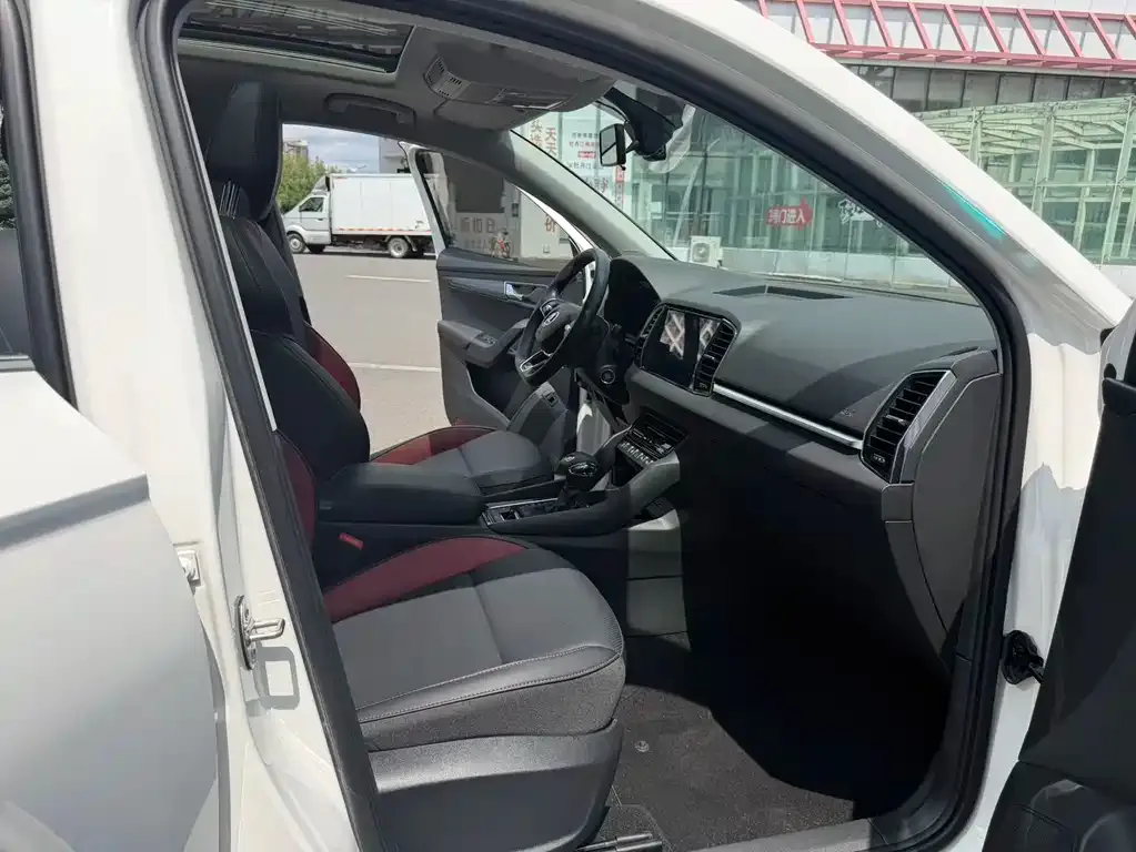 Skoda Karoq — фото 5