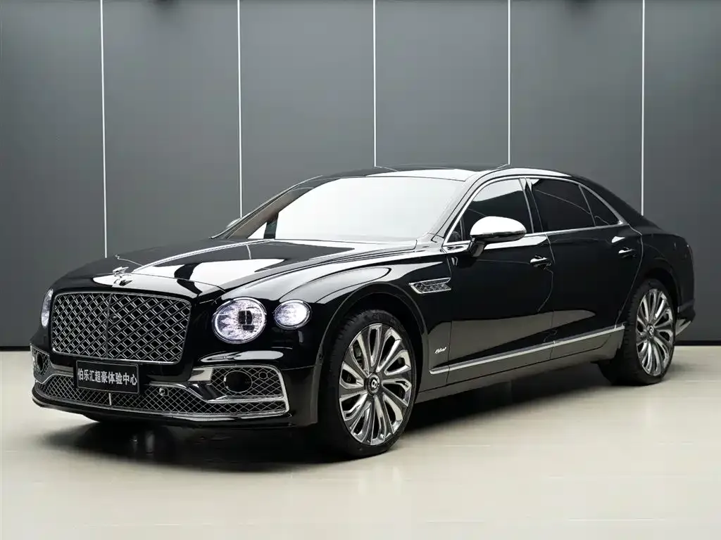 Bentley Flying Spur PHEV — фото 1