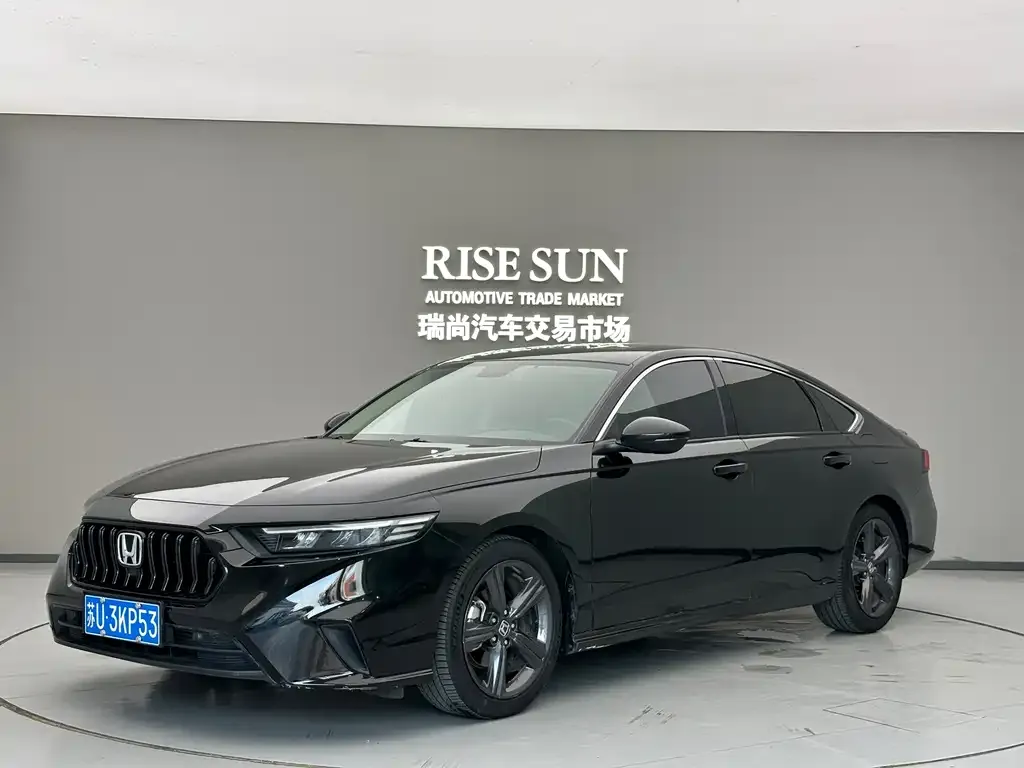 Honda Inspire — фото 1