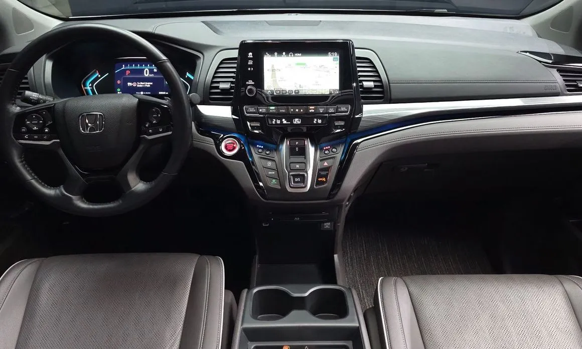 Honda Odyssey — фото 10