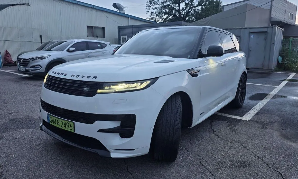 Land Rover Range Rover Sport — фото 1