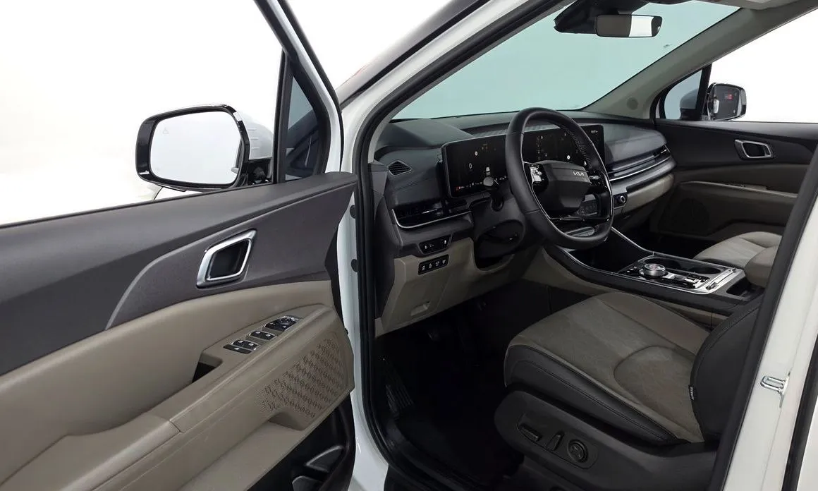 Kia Carnival — фото 4