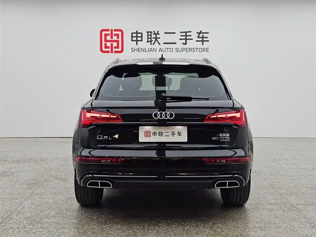 Audi Q5L — фото 10