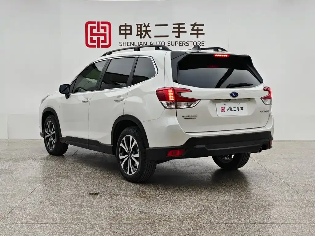 Subaru Forester — фото 6