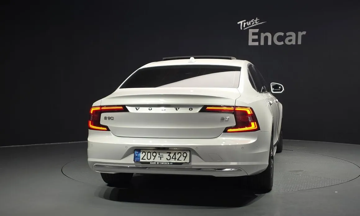 Volvo S90 — фото 2