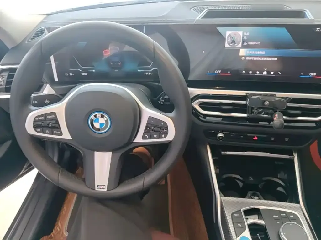 BMW i3 — фото 3