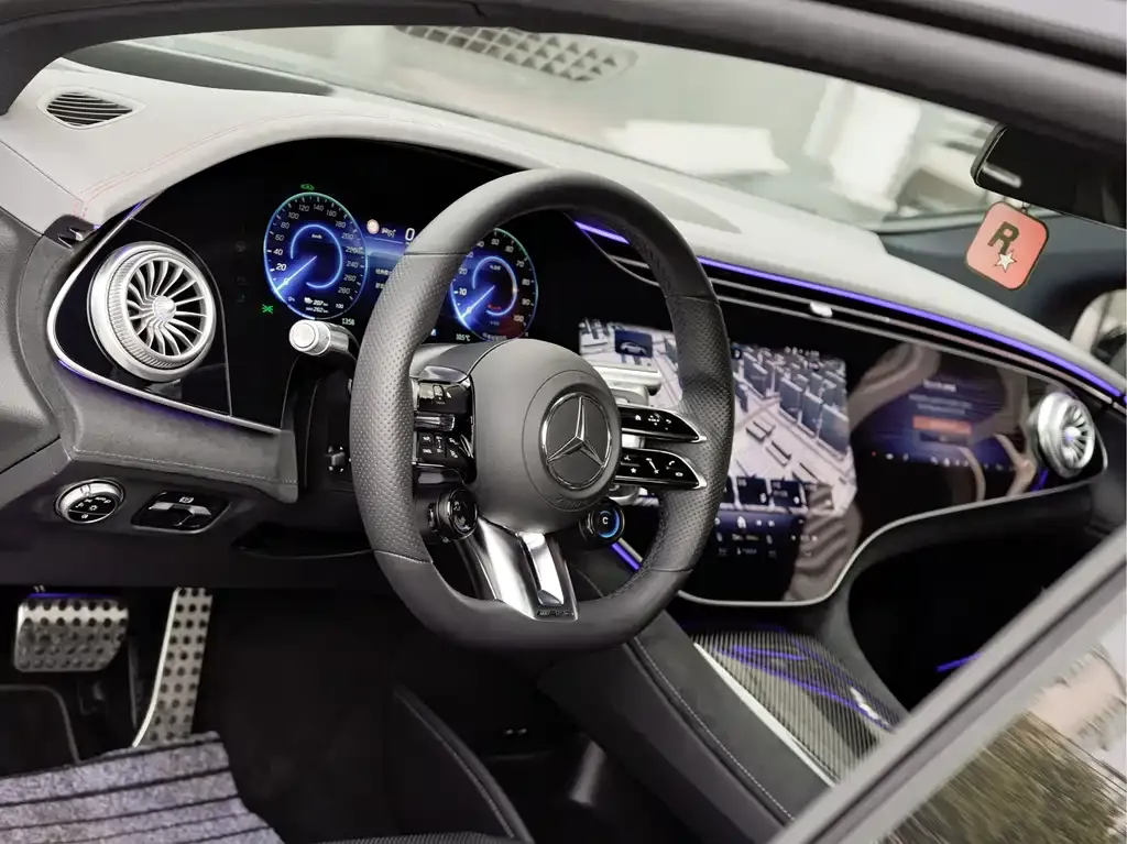 Mercedes-Benz EQS AMG — фото 7