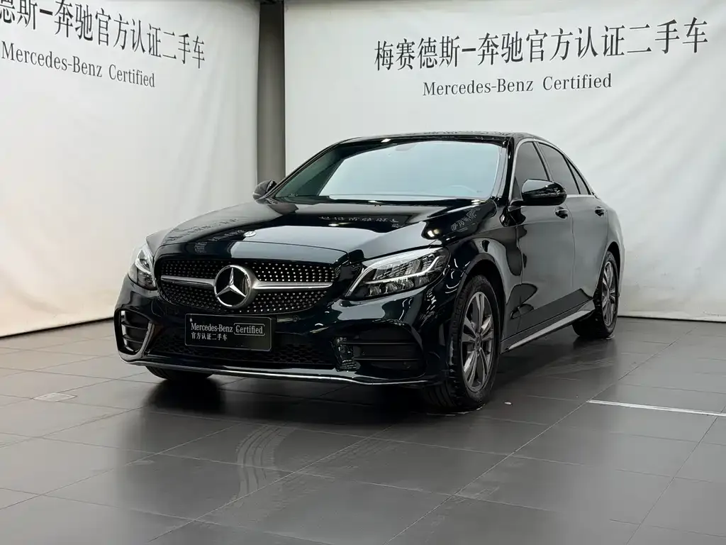 Mercedes-Benz C-Class — фото 1