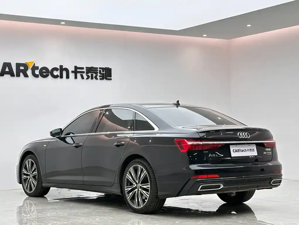 Audi A6L — фото 8