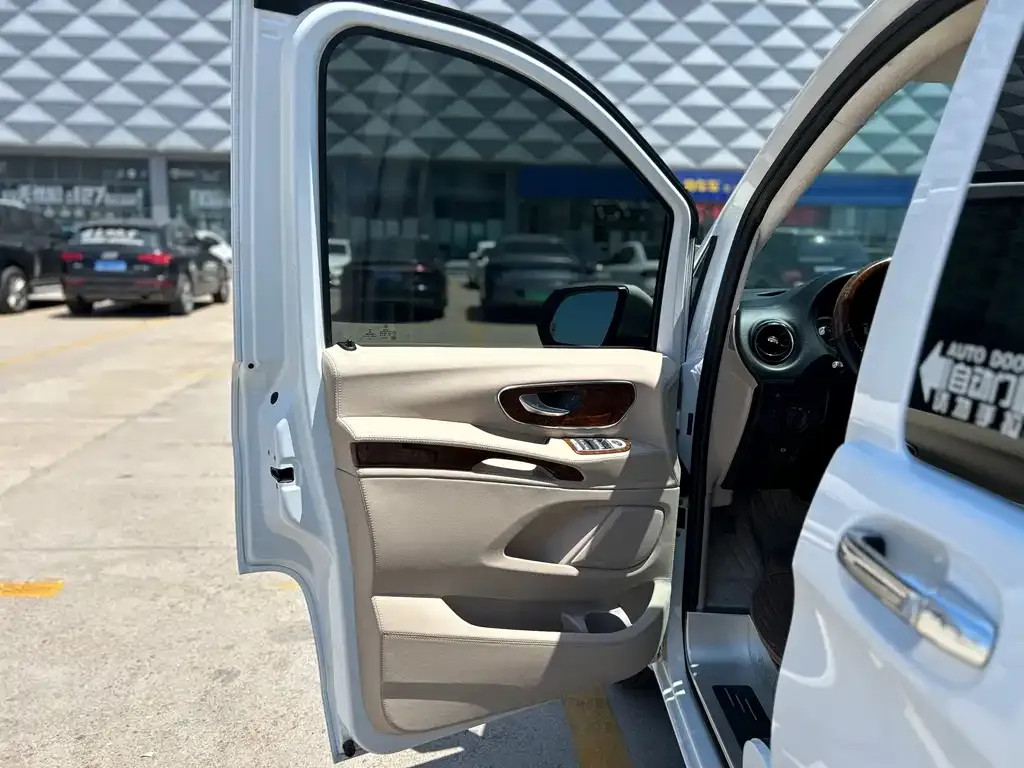Mercedes-Benz Vito — фото 6