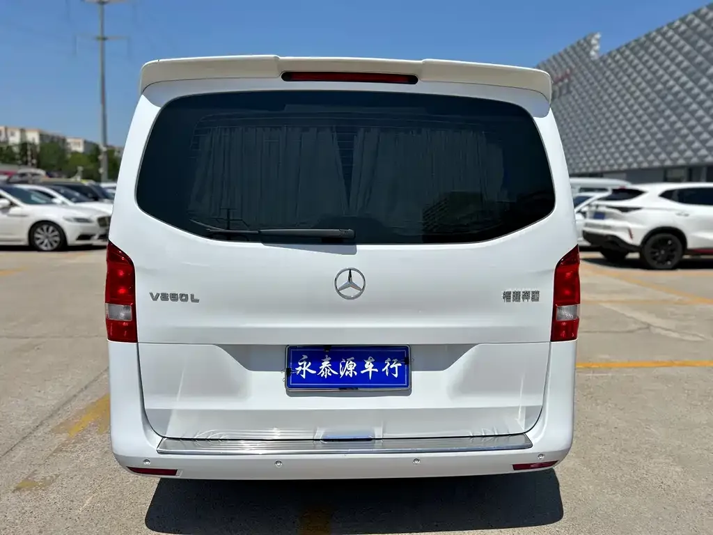 Mercedes-Benz Vito — фото 10