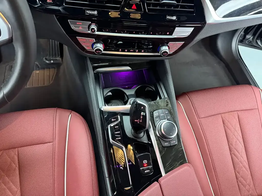 BMW 5 Series — фото 10