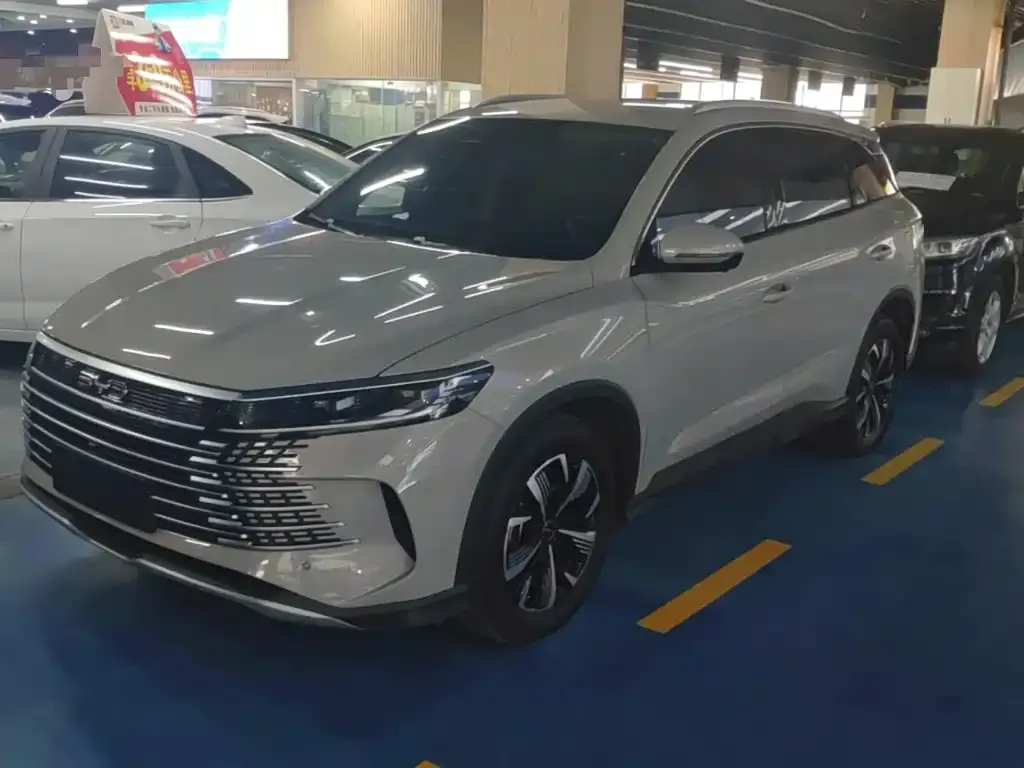 BYD Seal 05 DM-i — фото 2