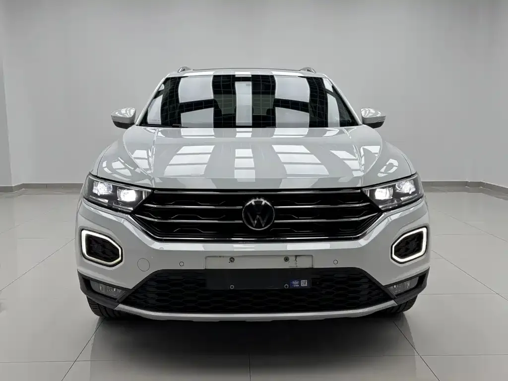 Volkswagen T-Roc — фото 2