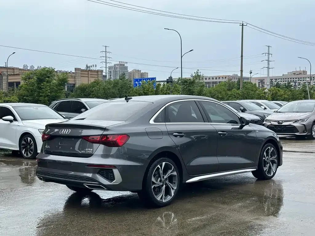 Audi A3 — фото 2