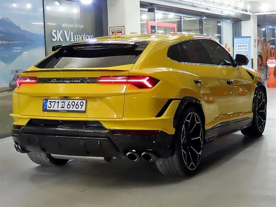 Lamborghini Urus — фото 8
