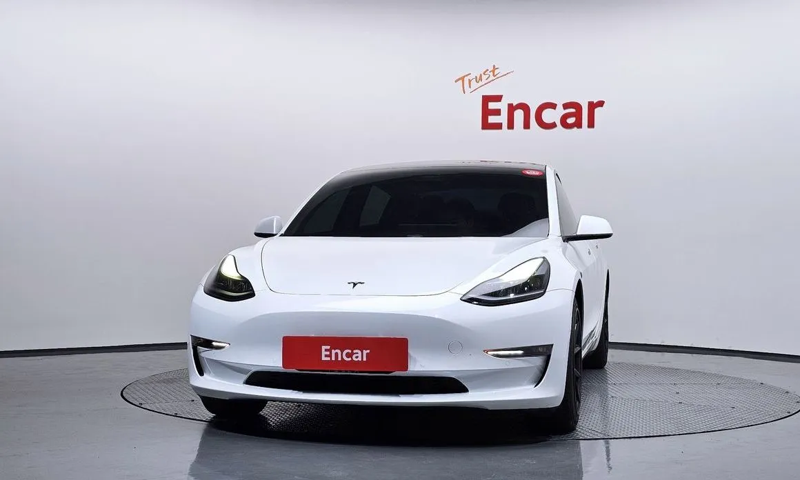 Tesla Model 3 — фото 7