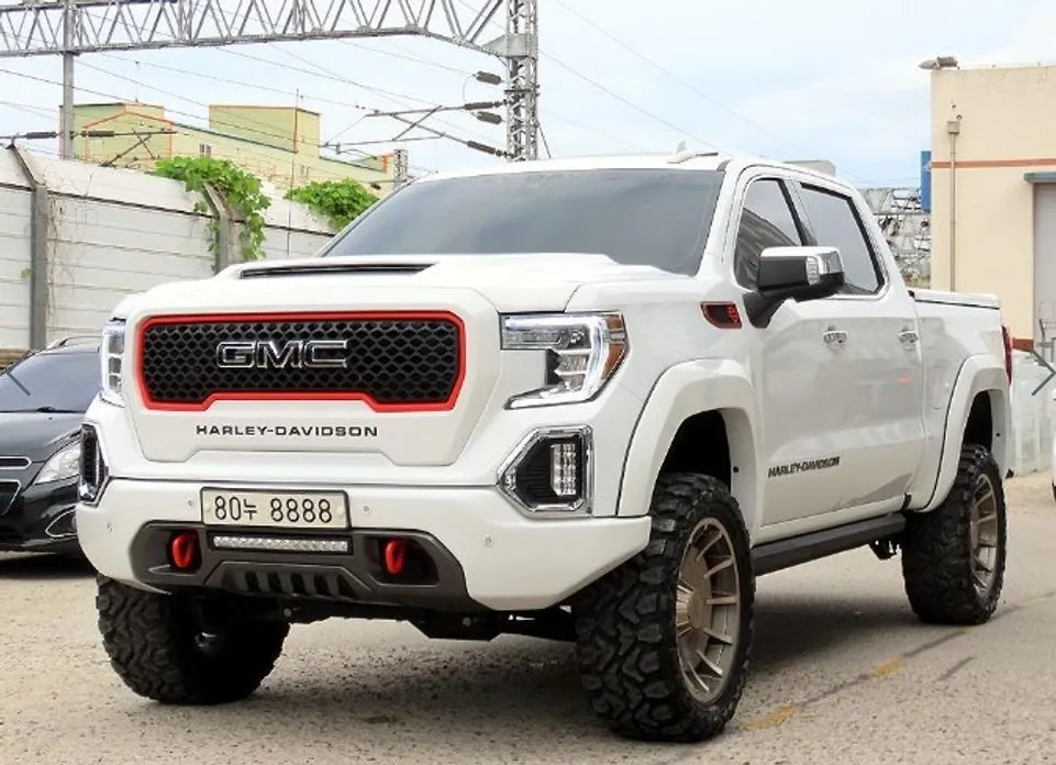GMC Sierra — фото 2