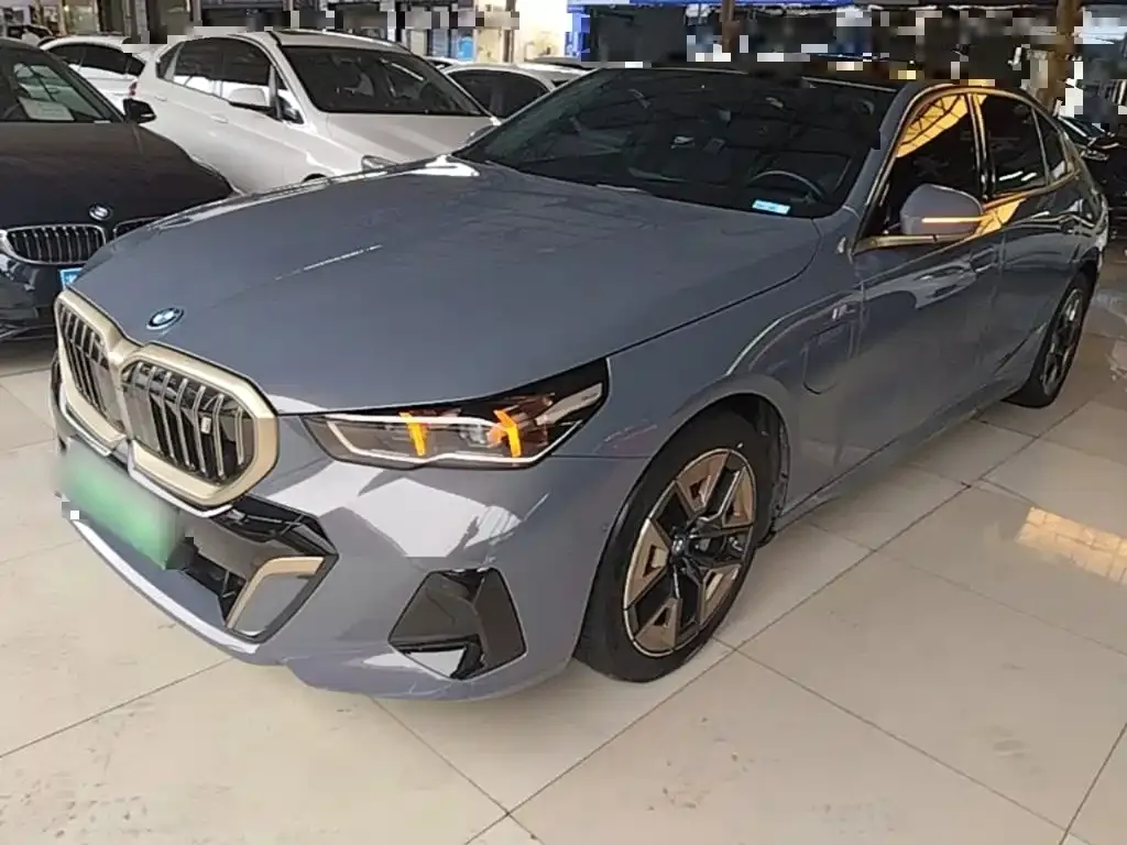 BMW i5 — фото 1