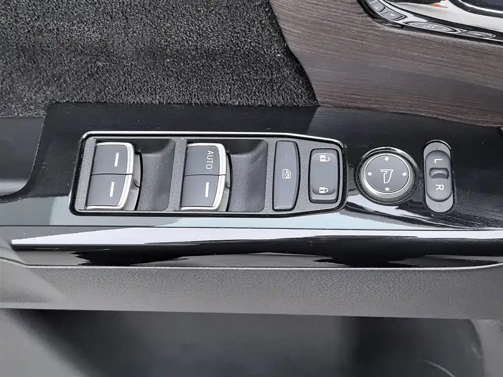Honda Odyssey — фото 10