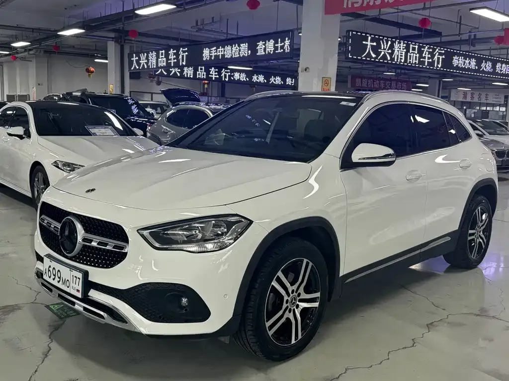 Mercedes-Benz GLA — фото 1