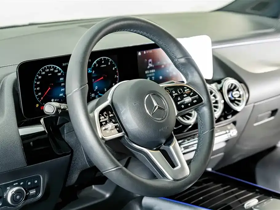 Mercedes-Benz GLA — фото 2