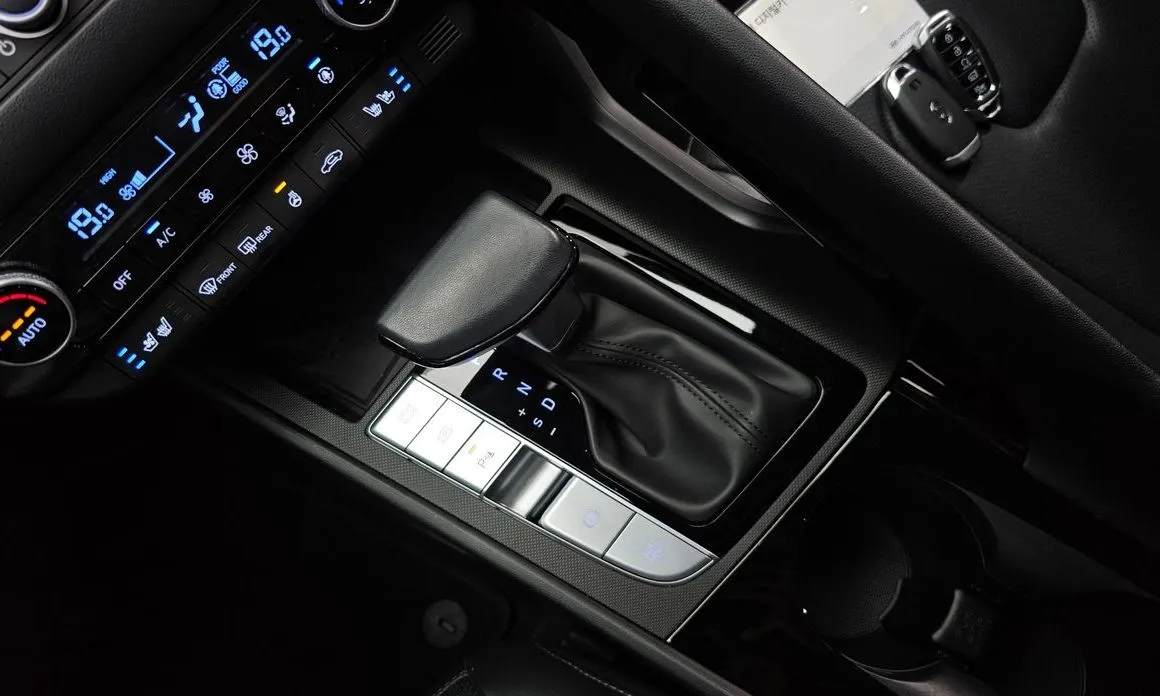Hyundai AVANTE — фото 4