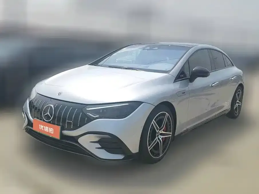Mercedes-Benz EQE AMG — фото 1