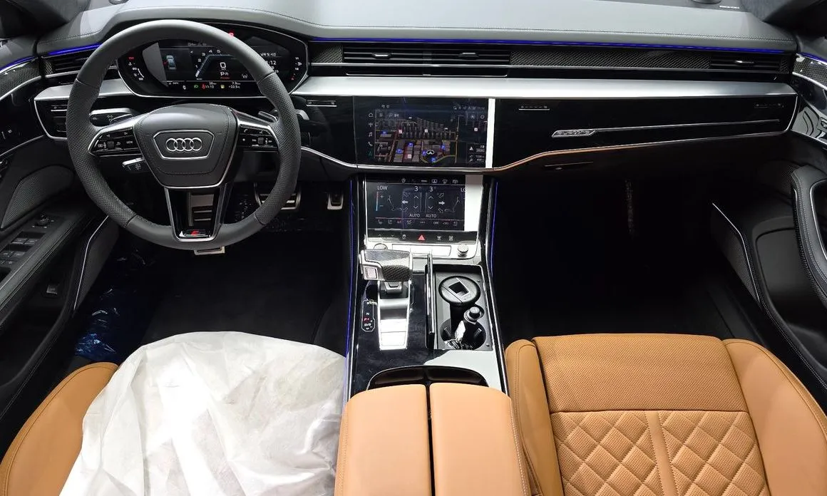 Audi S8 — фото 4