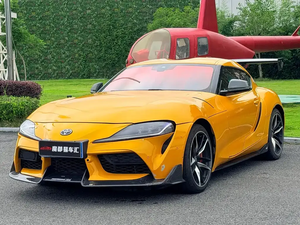 Toyota Supra — фото 1