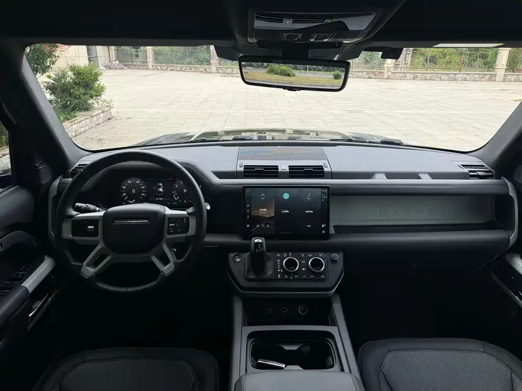 Land Rover Defender — фото 2