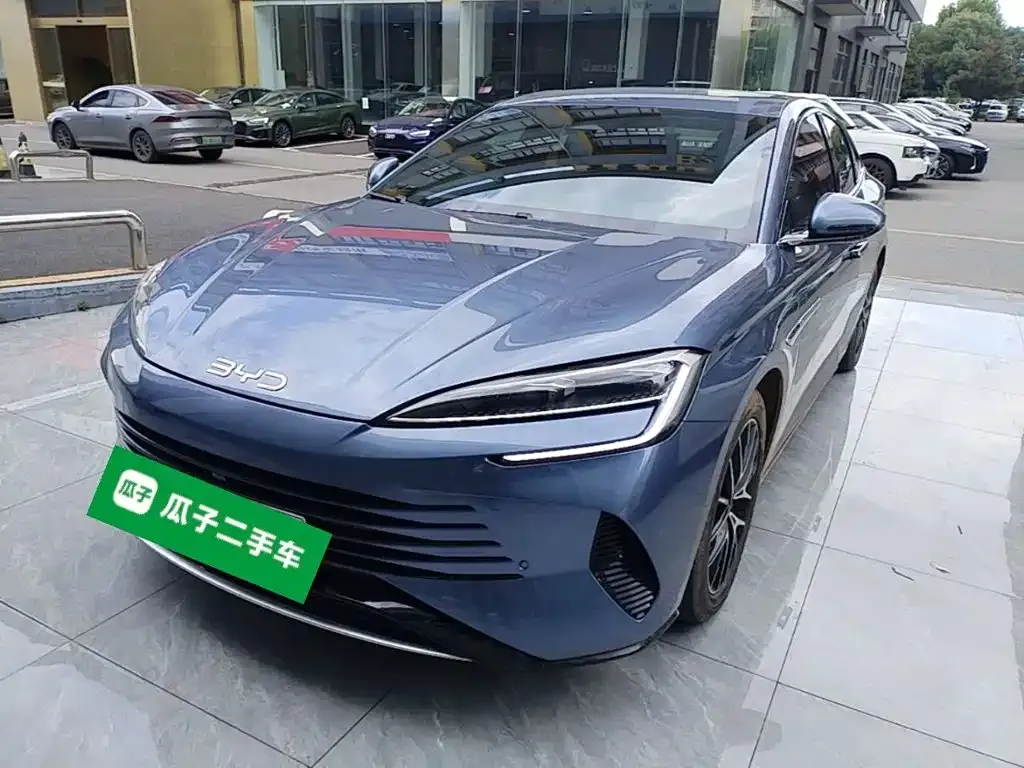 BYD Seal 07 DM-i — фото 1