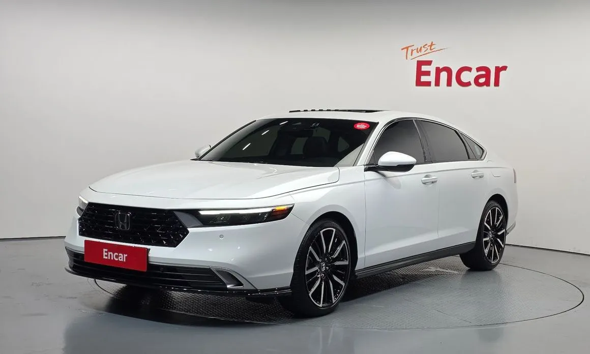 Honda Accord — фото 1
