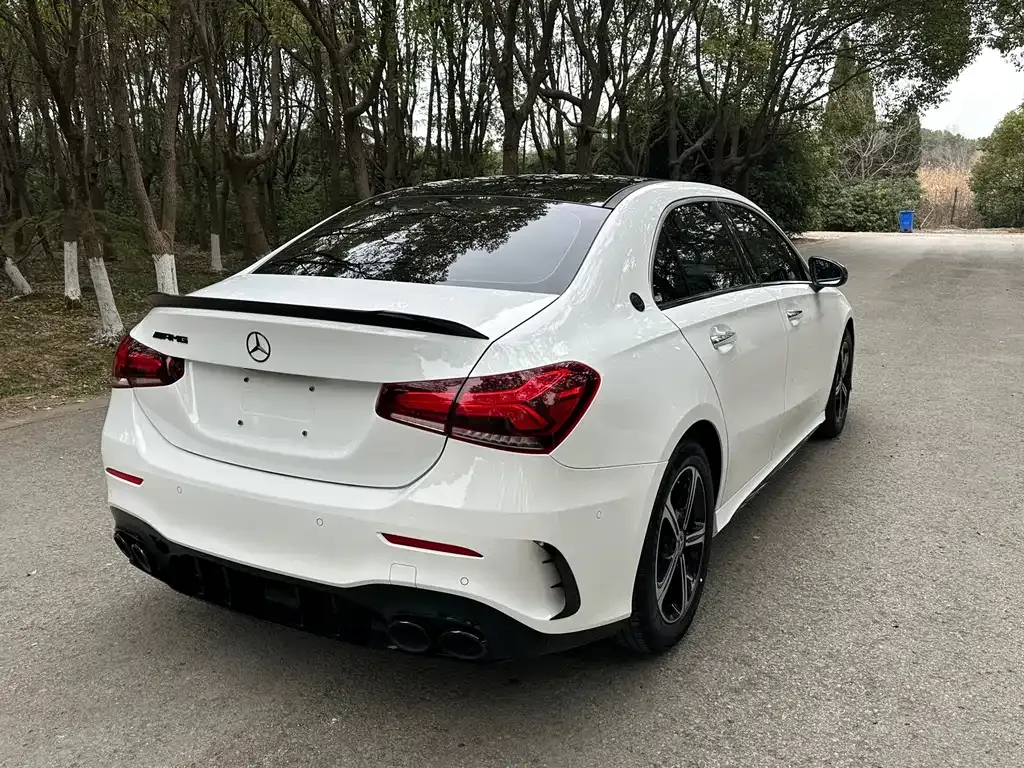 Mercedes-Benz A-Class — фото 9