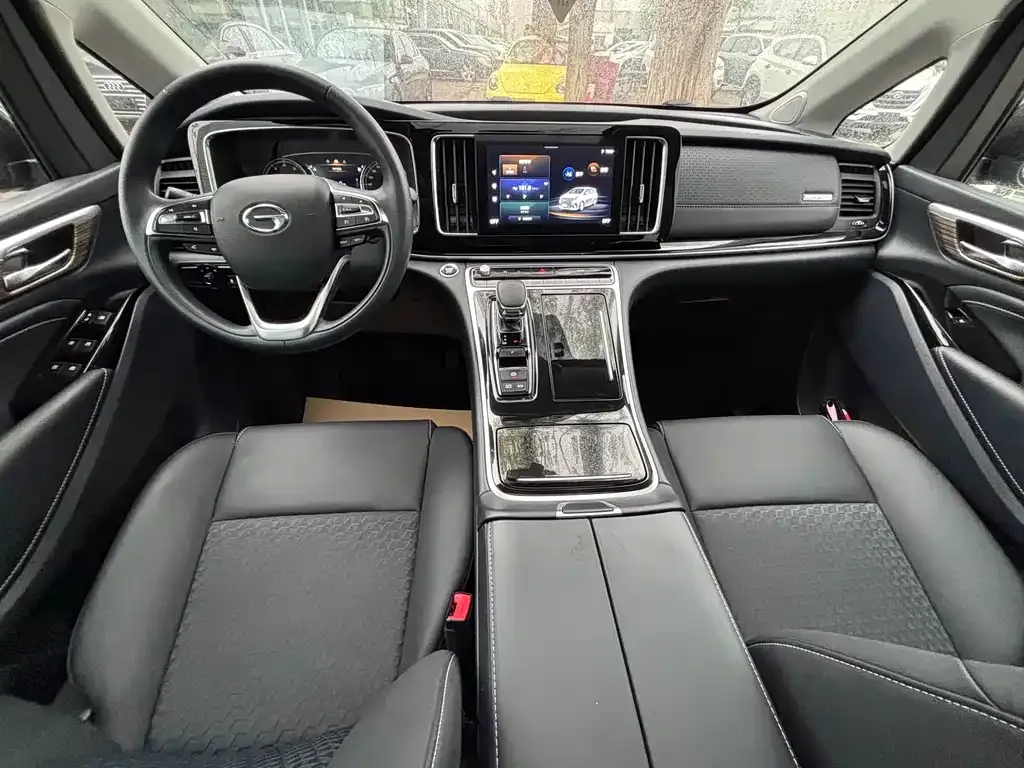 GAC Motor Trumpchi M8 — фото 3