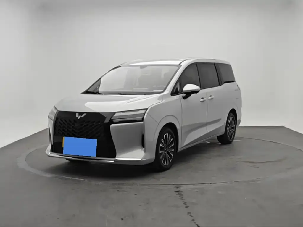 Wuling Starlight 730 New Energy — фото 1