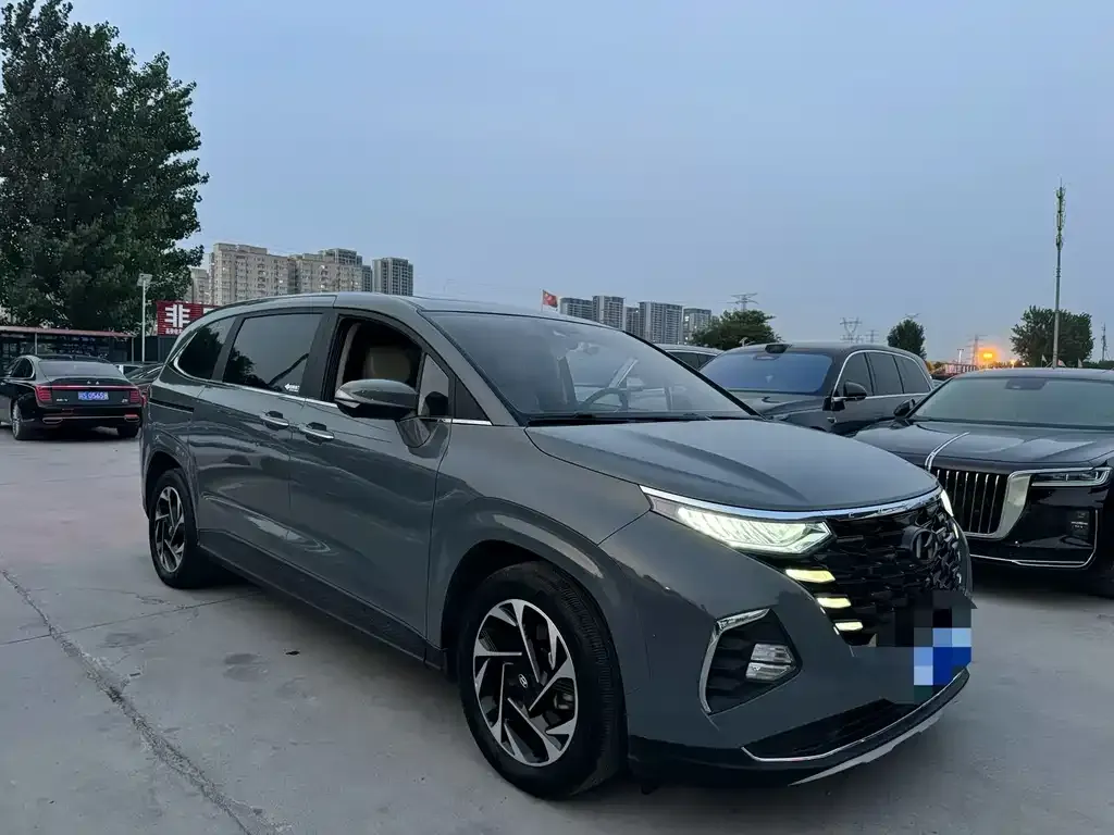 Hyundai Custo — фото 1